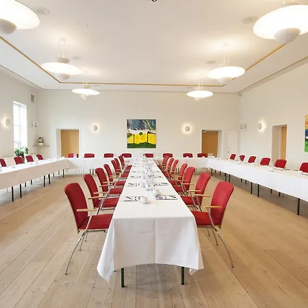 Benniksgaard Anneks 호스텔 그라스텐